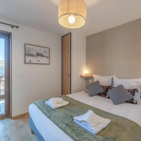 Neuf Avec Balcon Et Acces Direct Aux Pistes, 3 Chambres, Alpe D'huez - Fr-1-645-94